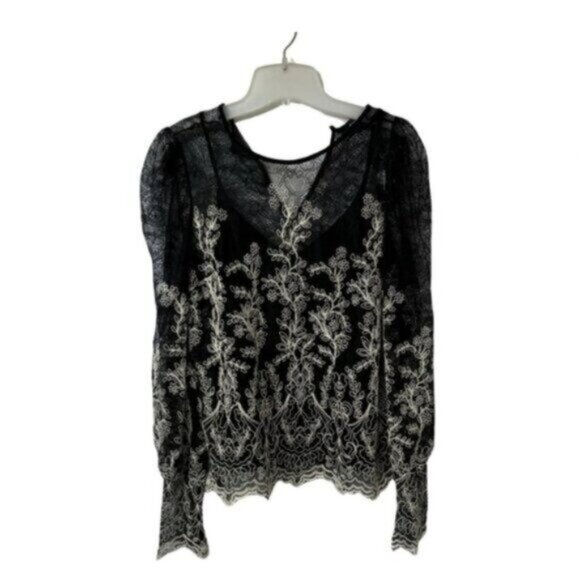 NWT Express Black Lace with White Embroidering Fancy Dressy Party Blouse Small - Picture 2 of 10